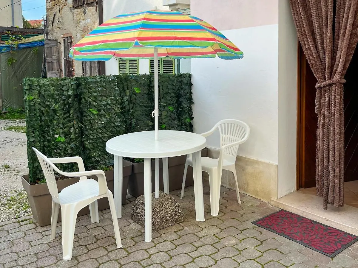 פארה ד'אלפאגו Al Centro E Vicina Al Lago